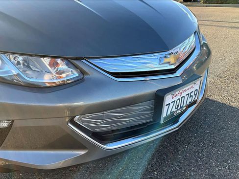 Used 2017 Chevrolet Volt LT w/ Comfort Package image 30