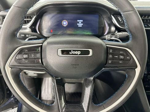 Used 2023 Jeep Grand Cherokee Trailhawk w/ Luxury Tech Group III AWD/4WD image 23