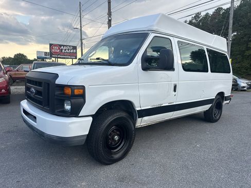 Used 2008 Ford E-150 and Econoline 150 image 1