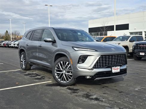 New 2026 Buick Enclave Avenir w/ Super Cruise Package image 2