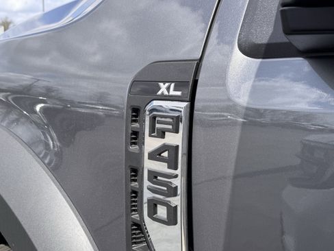 New 2026 Ford F450 XL w/ XL Driver Assist Package image 9