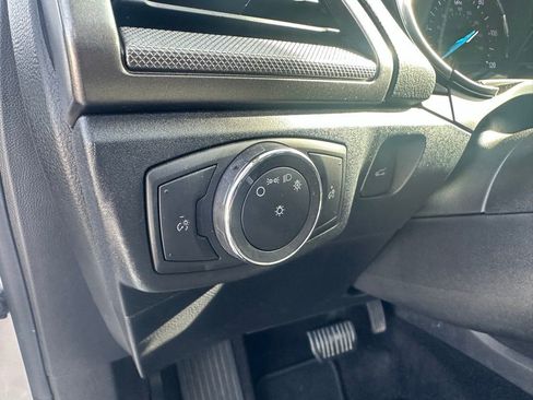 Used 2020 Ford Fusion SE image 13