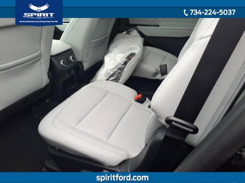 New 2026 Ford Explorer Platinum w/ LUX Leather Package image 8