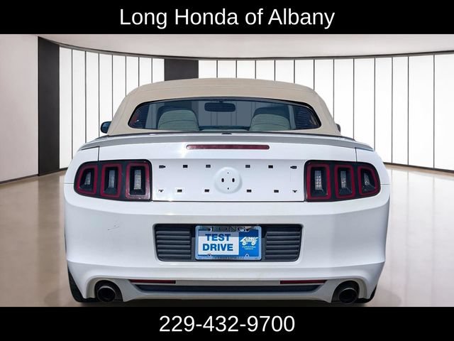 Used 2013 Ford Mustang Premium RWD image 7