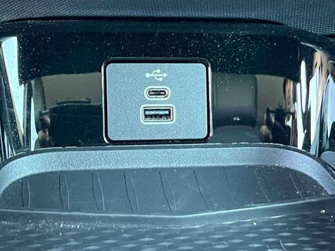 Used 2025 Ford Mustang Mach-E Premium AWD/4WD image 36