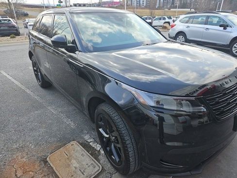 Used 2025 Land Rover Range Rover Velar S image 3