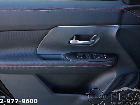 New 2025 Nissan Kicks SR image 8