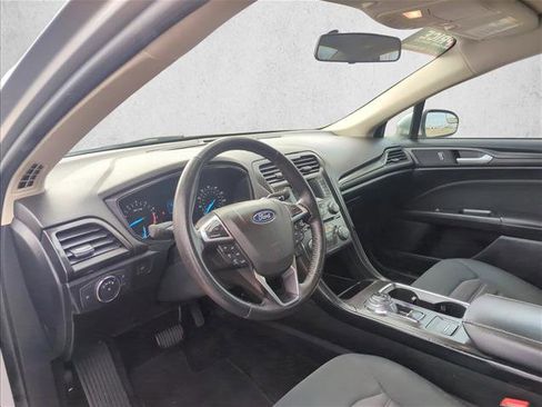 Used 2018 Ford Fusion S w/ Equipment Group 101A image 10