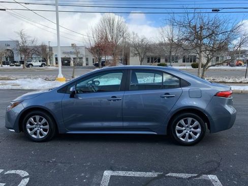 Certified 2025 Toyota Corolla LE image 8