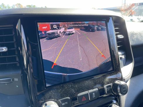 New 2026 RAM 2500 Tradesman w/ Chrome Appearance Group AWD/4WD image 19
