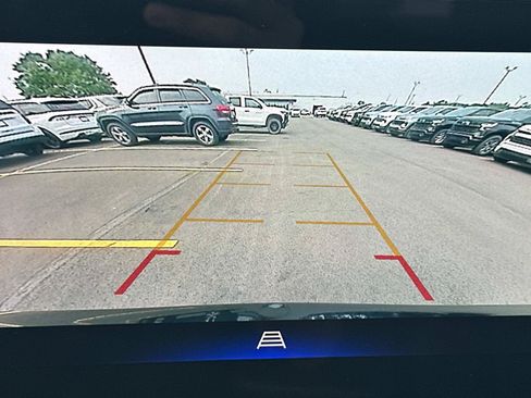 Certified 2024 Chevrolet Trax LT w/ Driver Confidence Package FWD image 27