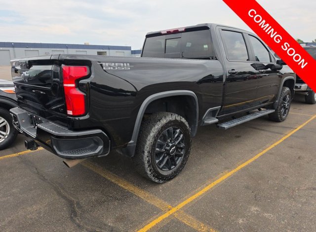 Used 2025 Chevrolet Silverado 2500 LT w/ Trail Boss Package AWD/4WD image 2
