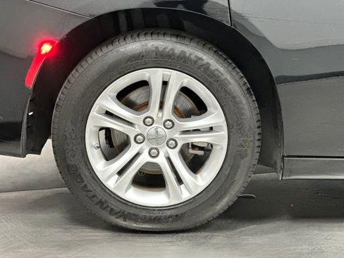 Used 2022 Dodge Charger SXT image 25