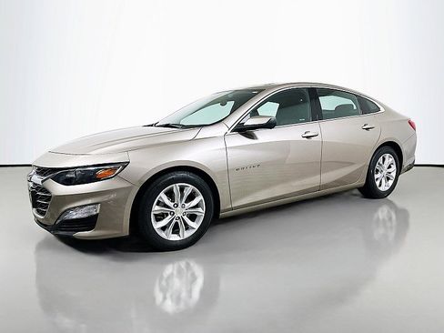 Used 2023 Chevrolet Malibu LT image 3