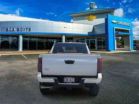 Used 2025 Toyota Tacoma SR5 RWD image 4