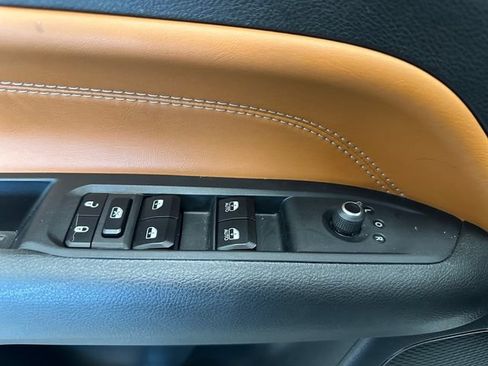 Used 2025 Jeep Compass Limited AWD/4WD image 19