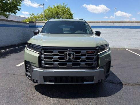 New 2026 Honda Pilot TrailSport image 8