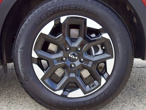 Used 2024 Kia Sorento S w/ Panoramic Sunroof Package AWD/4WD image 9