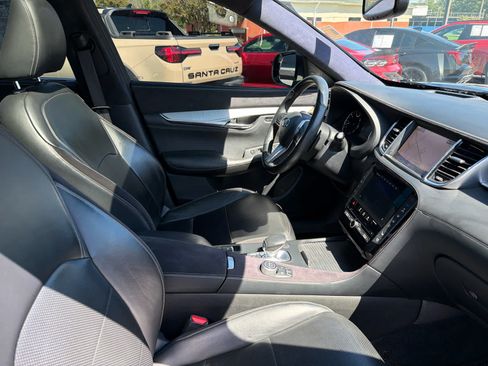 Used 2019 INFINITI QX50 Essential w/ Sensory Package AWD/4WD image 9