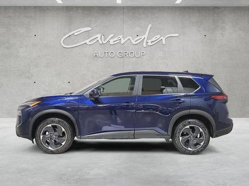 Used 2025 Nissan Rogue SV AWD/4WD image 13