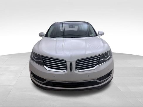 Used 2016 Lincoln MKX Reserve w/ Technology Package image 3