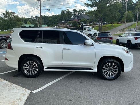 Used 2020 Lexus GX 460 Luxury w/ Off Road Package AWD/4WD image 7
