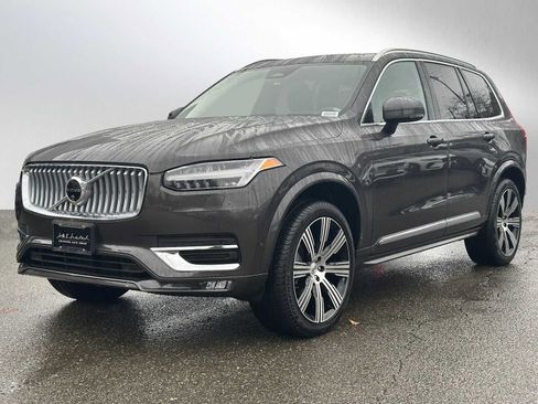 Used 2025 Volvo XC90 B6 Ultra w/ Protection Package Premier image 7