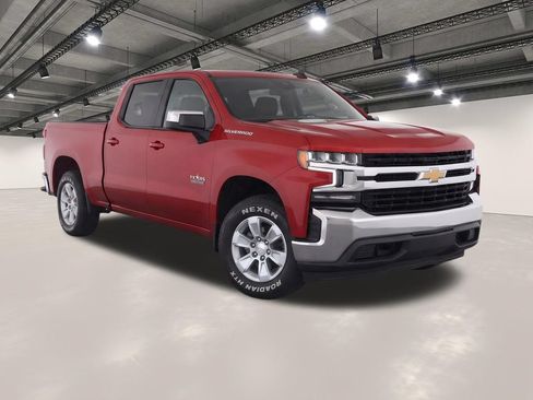 Used 2019 Chevrolet Silverado 1500 LT w/ Texas Edition RWD image 2