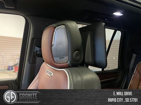 Used 2023 GMC Yukon Denali Ultimate AWD/4WD image 33