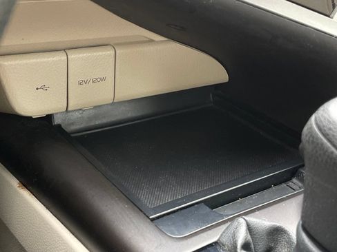 Used 2022 Toyota Camry LE FWD image 19