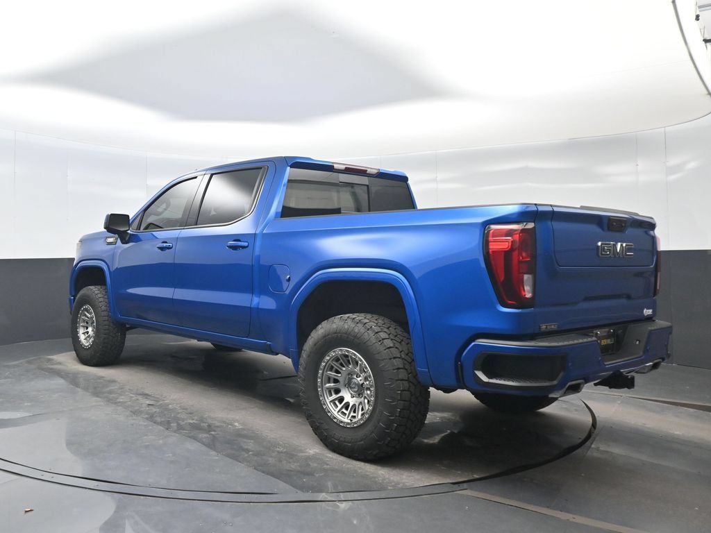 Used 2022 GMC Sierra 1500 Elevation w/ Elevation Premium Package AWD/4WD image 4