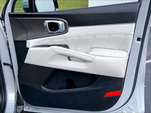 Used 2024 Kia Sorento SX image 21