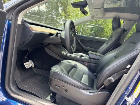 Used 2022 Tesla Model Y Performance image 20