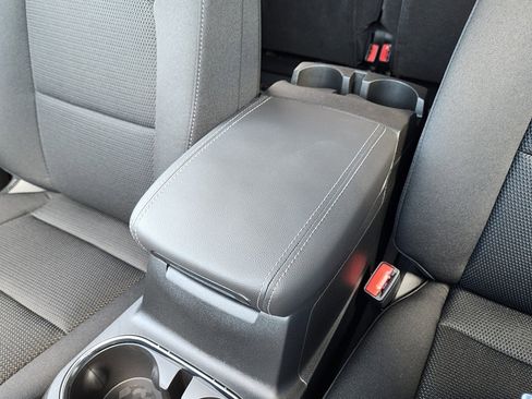 New 2026 GMC Canyon Elevation w/ Convenience Package image 31