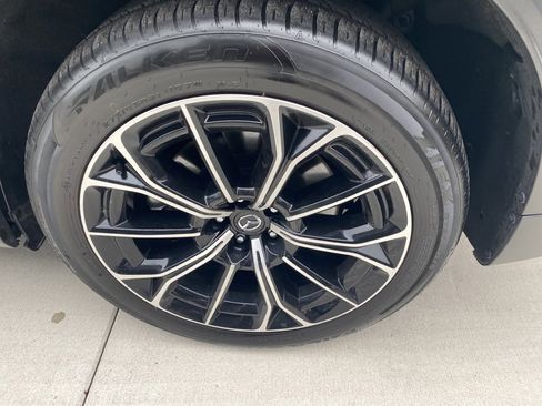 Certified 2025 MAZDA CX-70 Plug-In Hybrid w/ Premium Pkg image 28