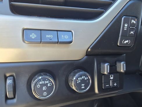 Used 2019 GMC Yukon Denali image 36