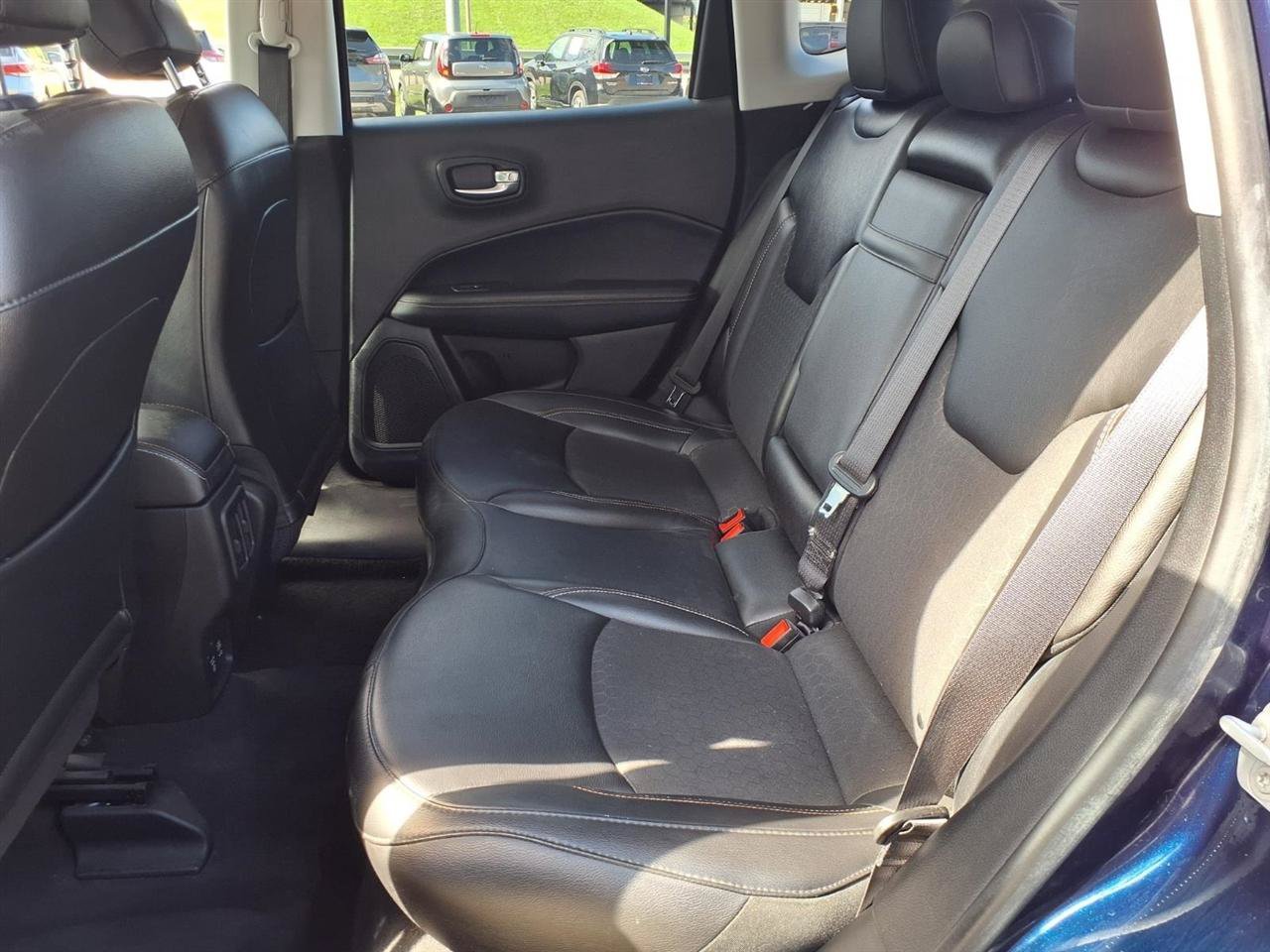 Used 2019 Jeep Compass Latitude AWD/4WD image 7
