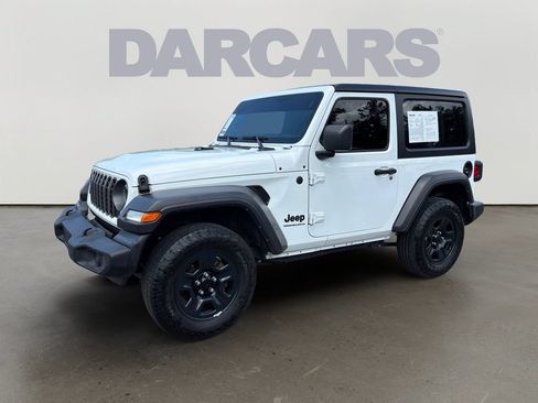 Used 2024 Jeep Wrangler Sport AWD/4WD image 3