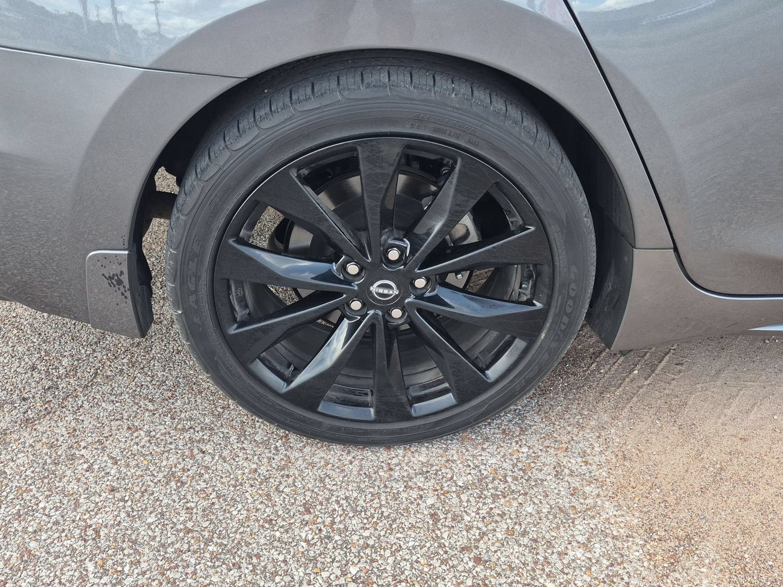 Used 2023 Nissan Maxima SR w/ Sport Mat Group FWD image 33