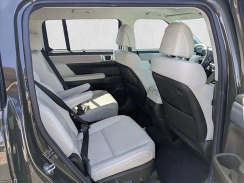 Used 2024 Hyundai Santa Fe Calligraphy FWD image 29