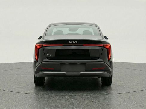 Used 2025 Kia K4 LXS image 7