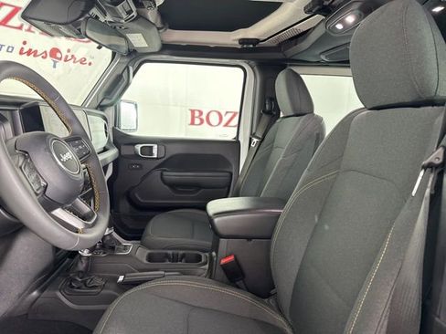 Used 2024 Jeep Wrangler Sport S image 11