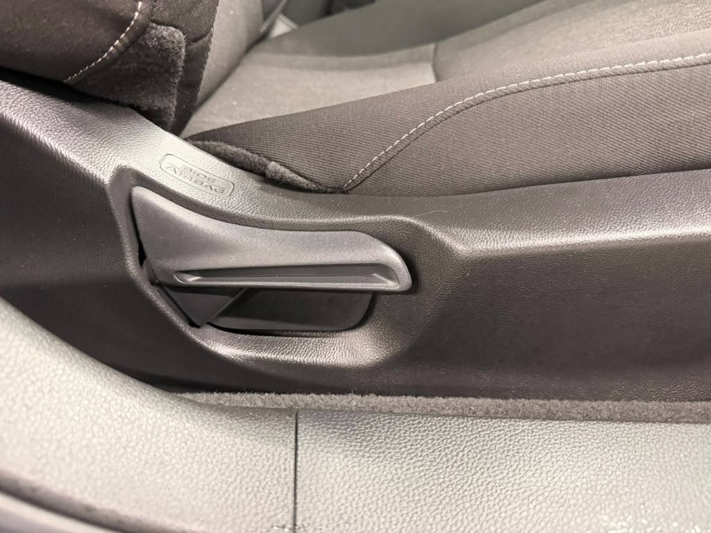 Certified 2025 Honda Accord SE image 39