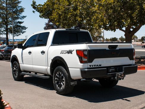 Used 2021 Nissan Titan PRO-4X w/ Pro-4x Convenience Package AWD/4WD image 8