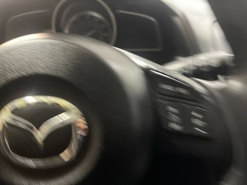 Used 2014 MAZDA MAZDA3 i Touring w/ Moonroof Package 1 FWD image 22