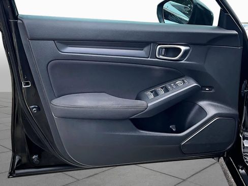 Used 2023 Honda Civic Sport image 26