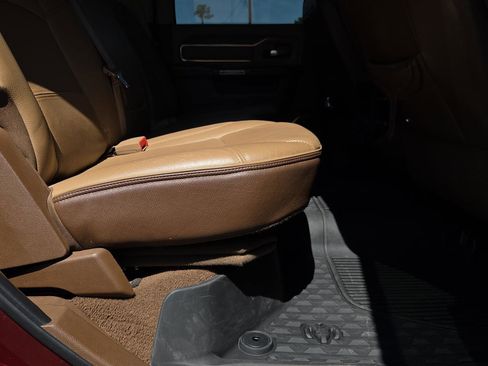 Used 2019 RAM 2500 Limited image 17