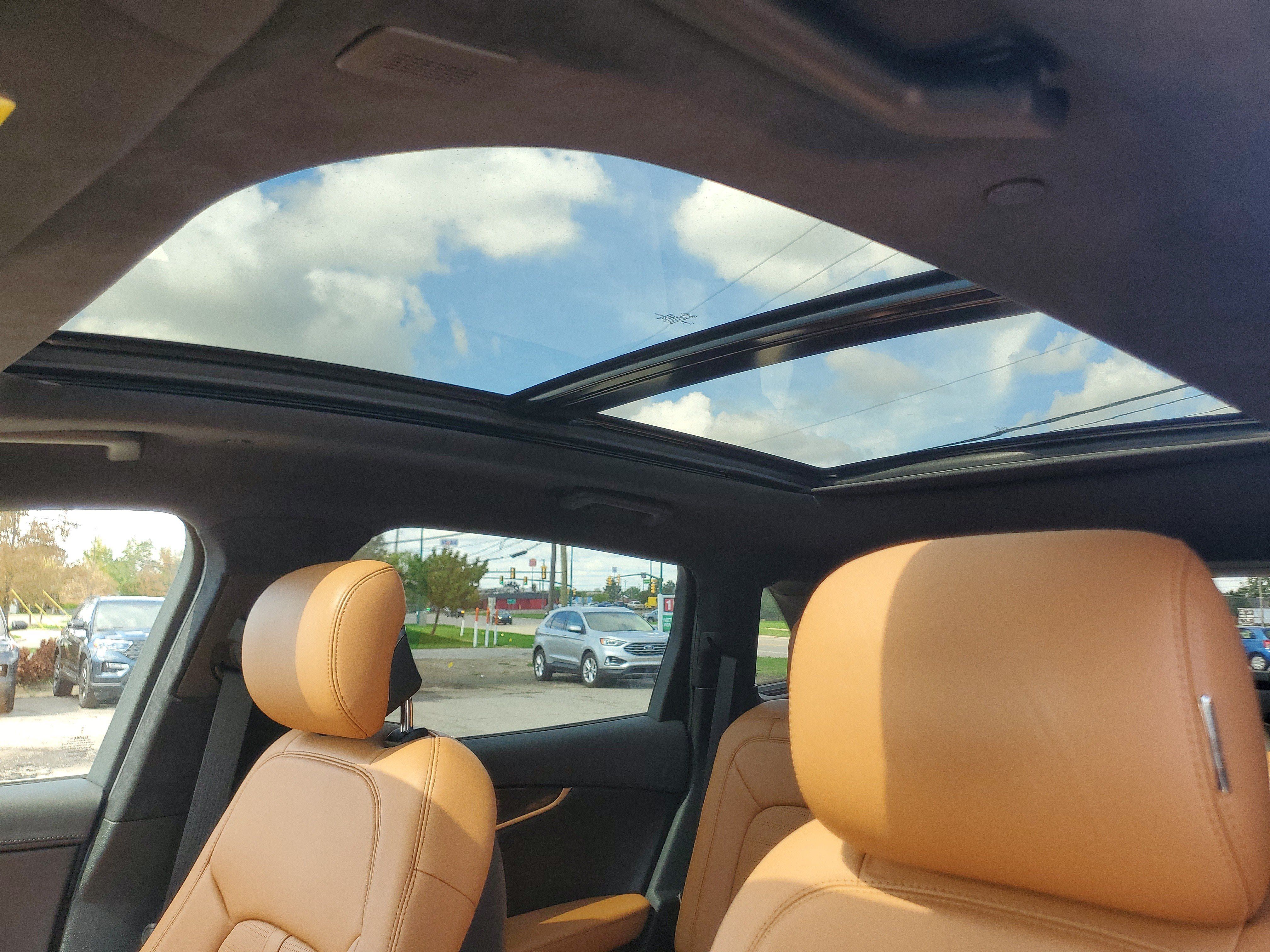 Certified 2023 Lincoln Nautilus Black Label w/ Class II Trailer Tow Package AWD/4WD image 11