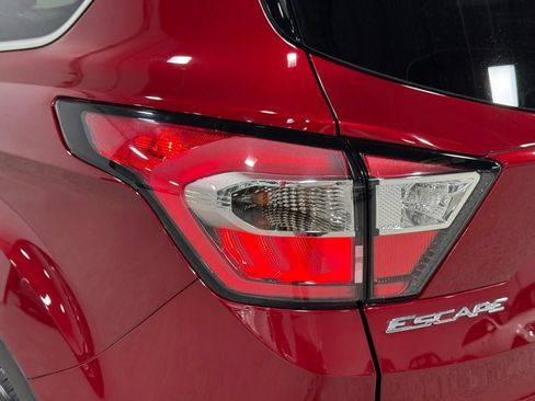 Used 2017 Ford Escape Titanium AWD/4WD image 70
