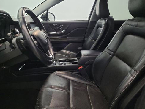 Used 2022 Lincoln Corsair AWD w/ Premium Package image 17